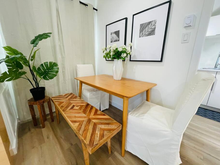 Stylish Cozy One Bedroom Studio With Free Parking Βικτώρια Εξωτερικό φωτογραφία